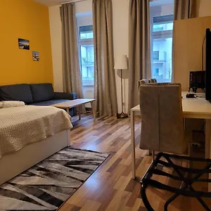 2* Aparthotel Leopoldauer